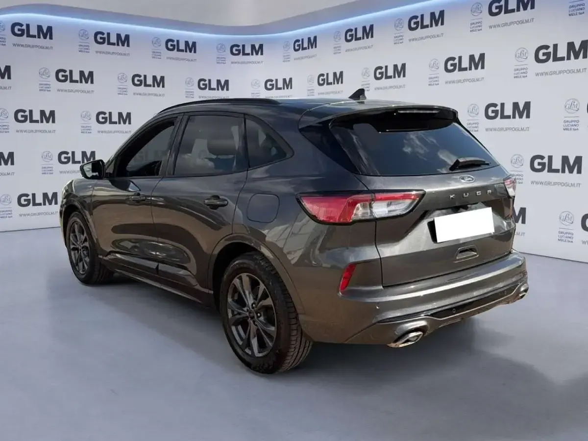 Usata Ford Kuga ST-Line 120 CV (88 kW) 2022 Grigio SUV