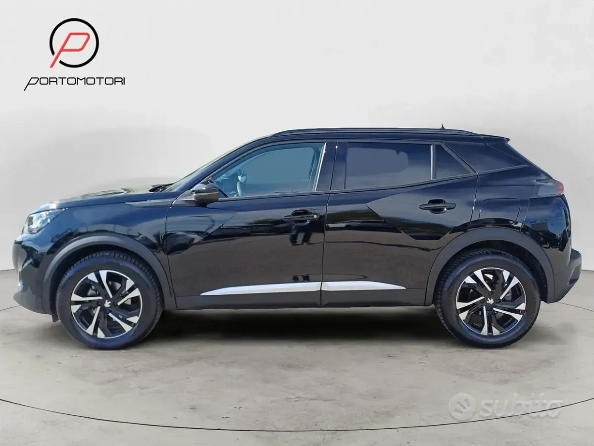 Usata Peugeot 2008 Allure 101 CV (74 kW) 2022 Nero SUV