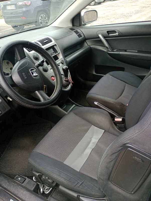 Usata Honda Civic LS 90 CV (66 kW) 2004 Berlina