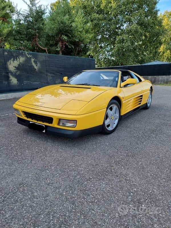 Usata Ferrari 348 300 CV (220 kW) 1992 Giallo Cabrio