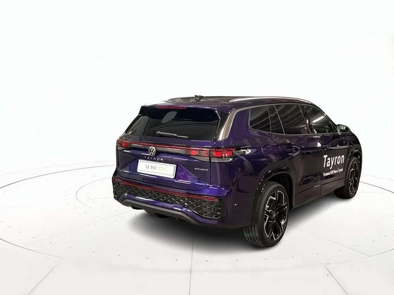 Nuova VW Tayron R-line Plus 204 CV (150 kW) 2025 Vari colori pastello SUV