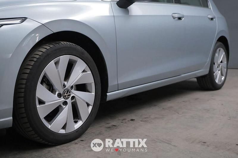 Usata VW Golf VIII Style 149 CV (109 kW) 2025 Grigio