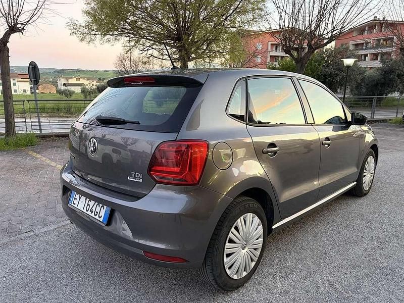Usata VW Polo Comfortline 90 CV (66 kW) 2015 Berlina