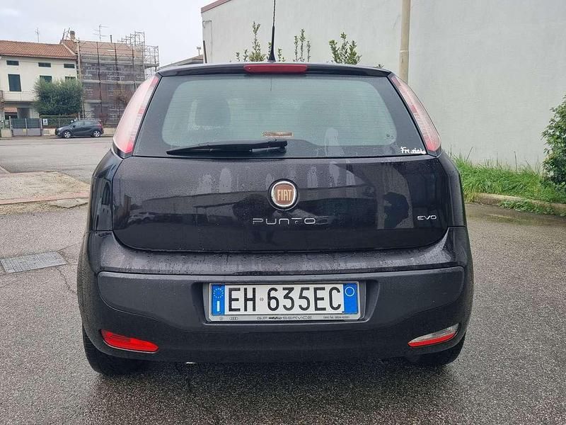 Usata Fiat Punto Evo Dynamic 95 CV (69 kW) 2011 Other Utilitaria