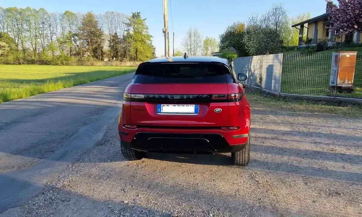 Usata Land Rover Range Rover evoque SE Dynamic 204 CV (150 kW) 2021 Rosso SUV