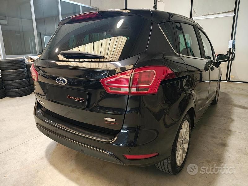 Begagnad Ford B-MAX Titanium 101 HK (74 kW) 2015 Svart Minibuss