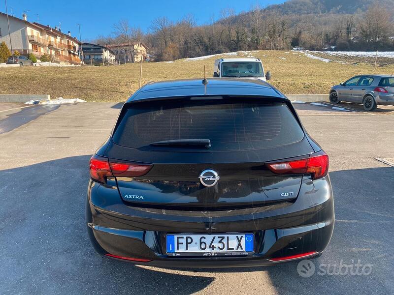 Usato 2018 Opel Astra 1.6 Diesel 101 CV (13.000 €)