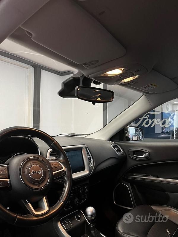 Usata Jeep Compass Longitude 140 CV (102 kW) 2018 Grigio SUV