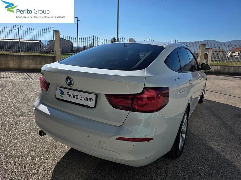 Usata BMW 318 Gran Turismo Advantage 150 CV (110 kW) 2019 Bianco / metallizzato