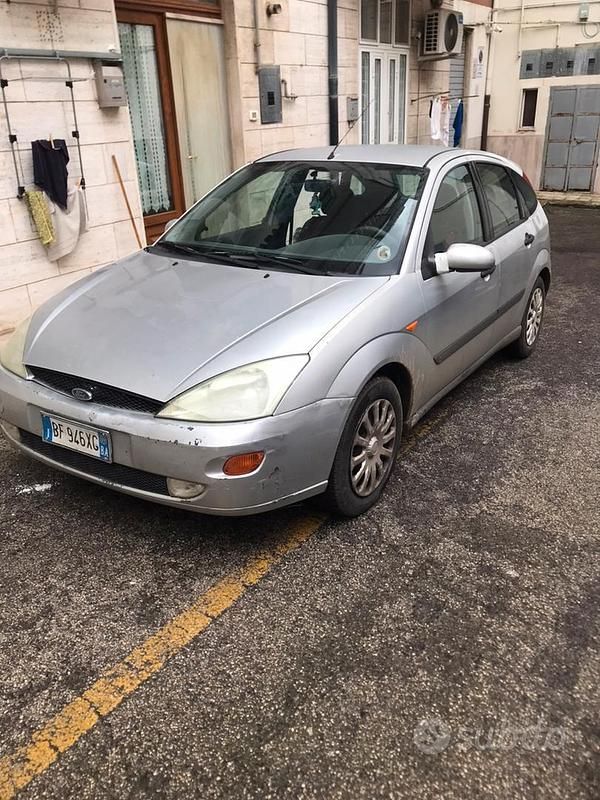 Usata Ford Focus 90 CV (66 kW) 1999 Berlina