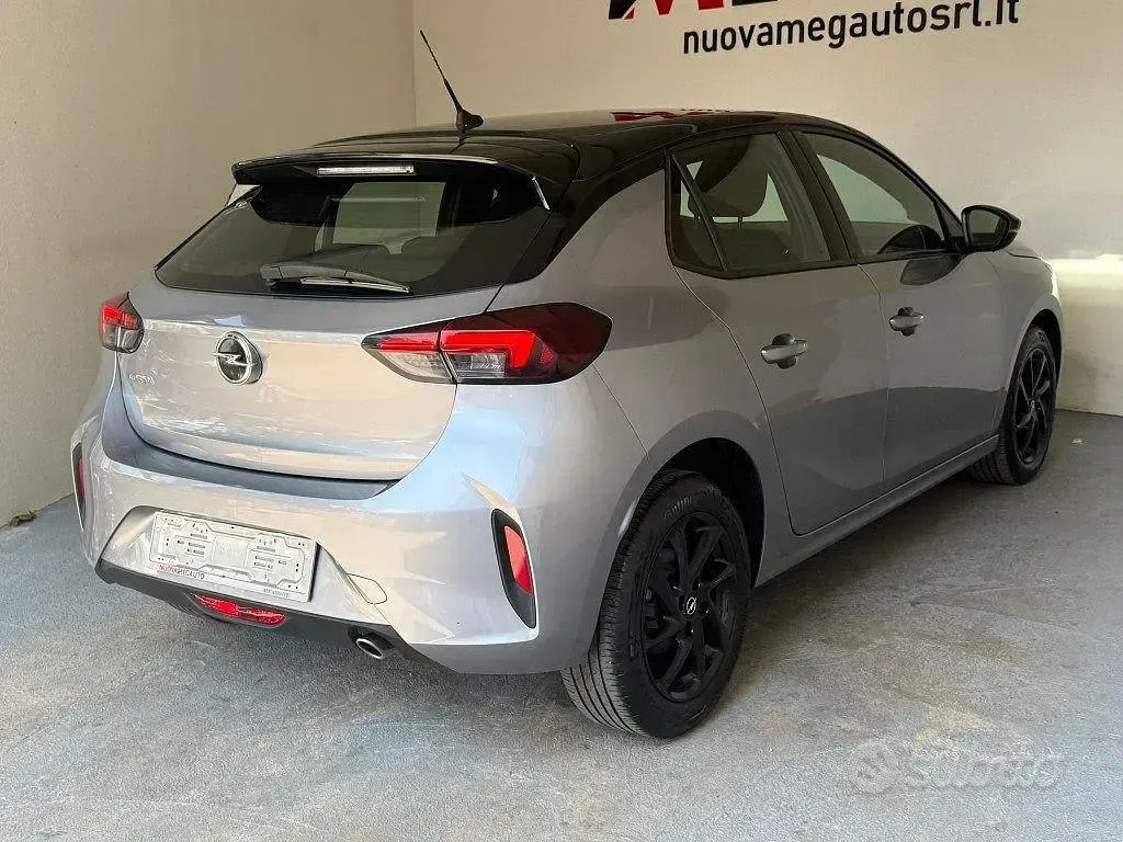 Usata Opel Corsa 101 CV (74 kW) 2023 Grigio Utilitaria