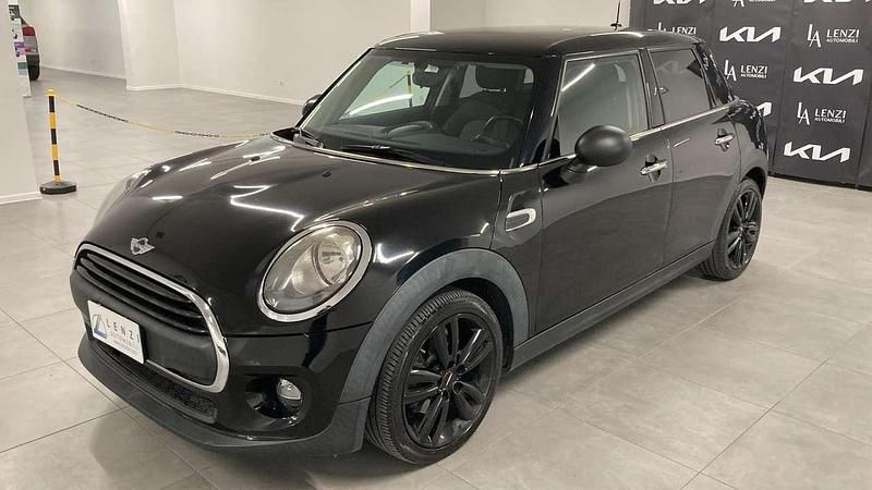 Usata Mini ONE 75 CV (55 kW) 2016 Nero Utilitaria