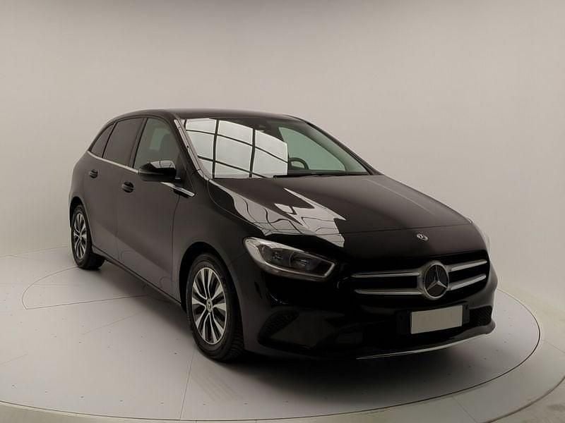 Usata Mercedes B180 Business 116 CV (85 kW) 2022 Nero Monovolume