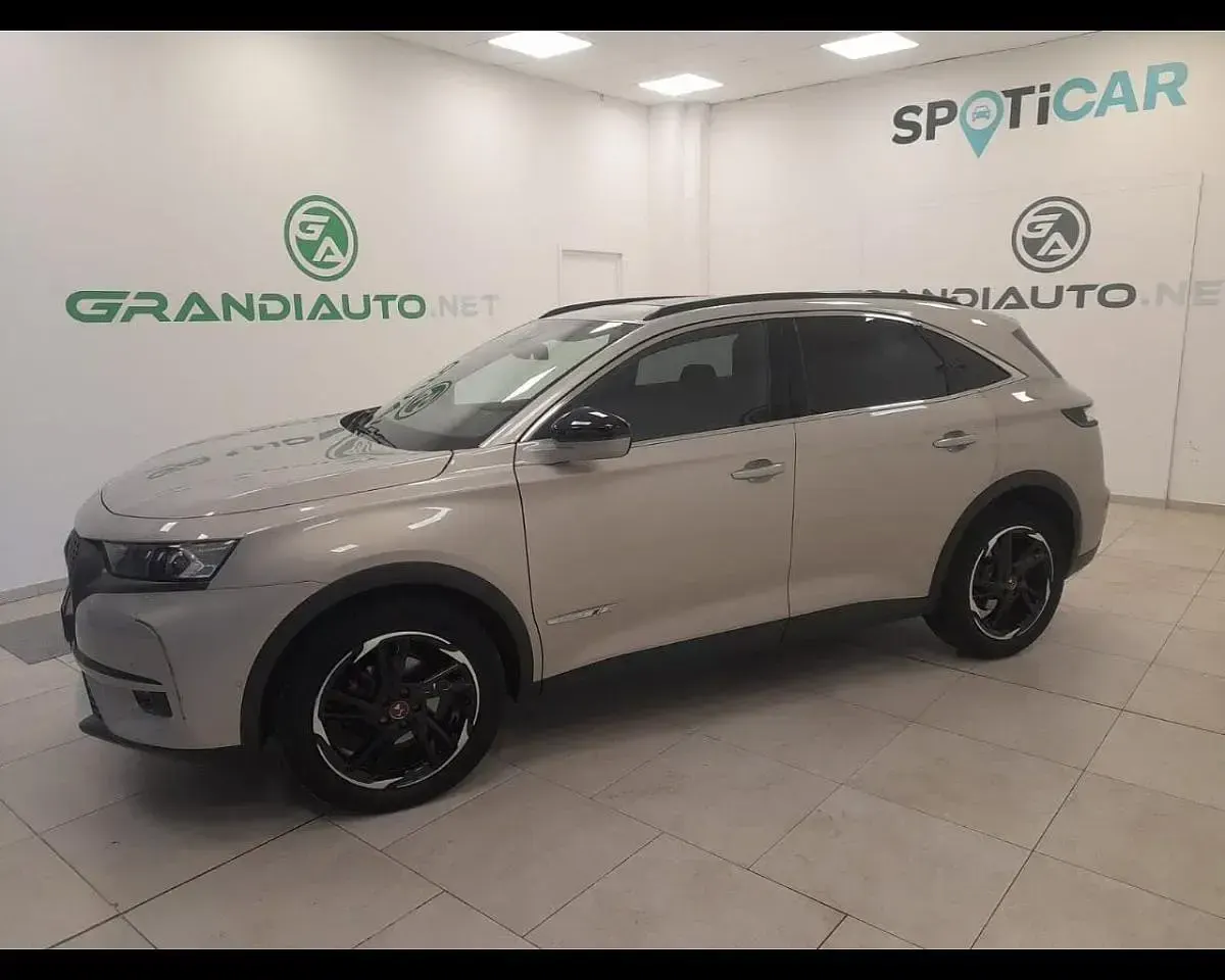 Usado DS Automobiles DS7 Crossback Performance 131 CV (96 kW) 2022 Gris SUV