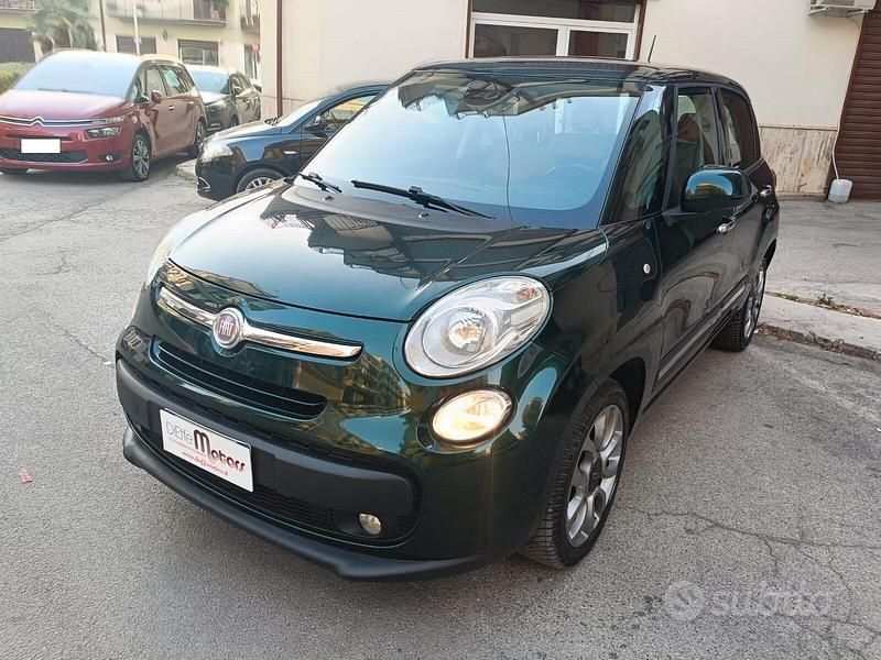 Verde Usata 2015 Fiat 500L Lounge Monovolume | 7100 € (Buon prezzo) - Immagine 1/4