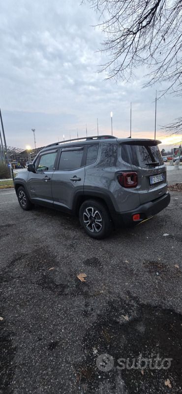 Grigio Usata 2019 Jeep Renegade Longitude SUV | 16.000 € (Buon prezzo) - Immagine 1/4