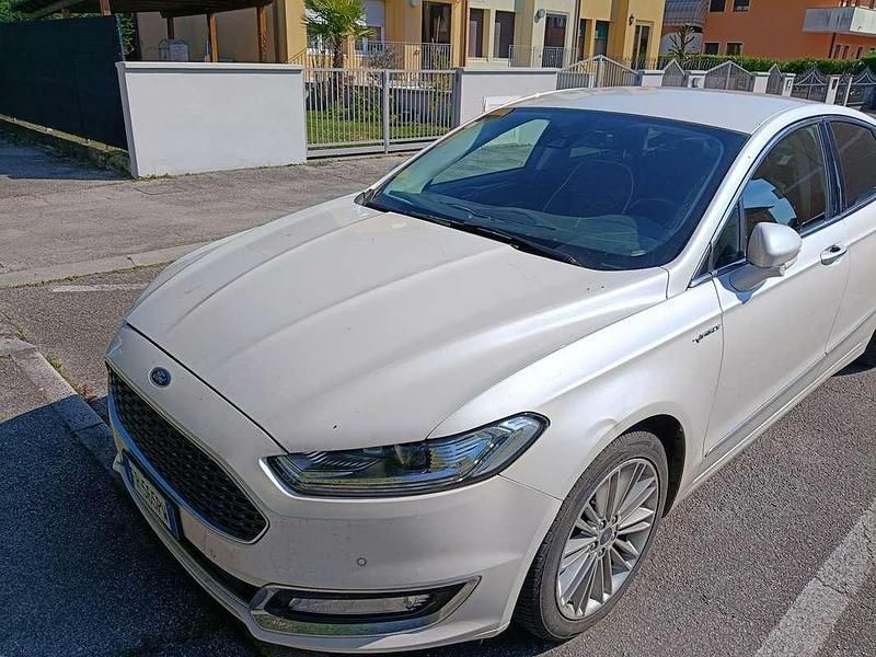 Usata Ford Mondeo Vignale 140 CV (102 kW) 2018 Berlina