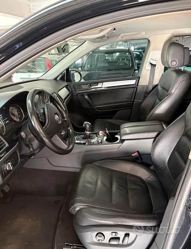 Usata VW Touareg 245 CV (180 kW) 2014 Nero SUV