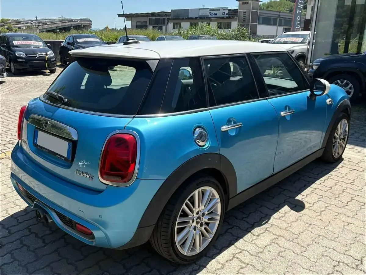 Usata Mini John Cooper Works 192 CV (141 kW) 2016 Blu/azzurro Utilitaria