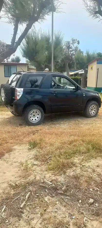 Usata Suzuki Vitara 129 CV (94 kW) 2007 Nero Station wagon