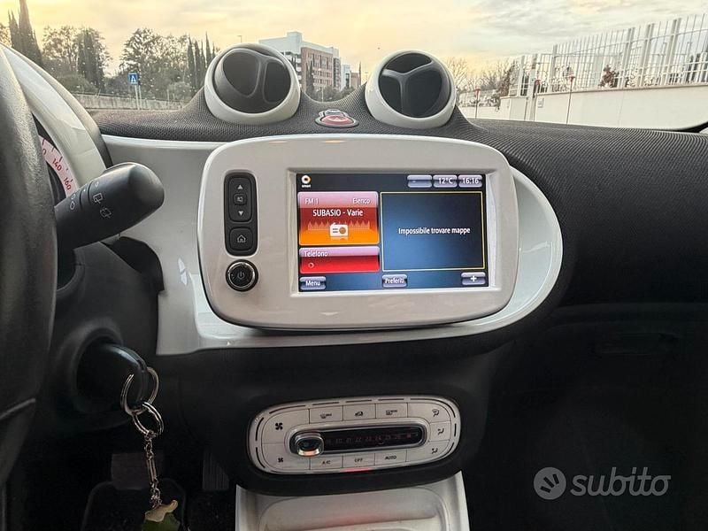 Usata Smart ForFour 95 CV (69 kW) 2017 Rosso Utilitaria