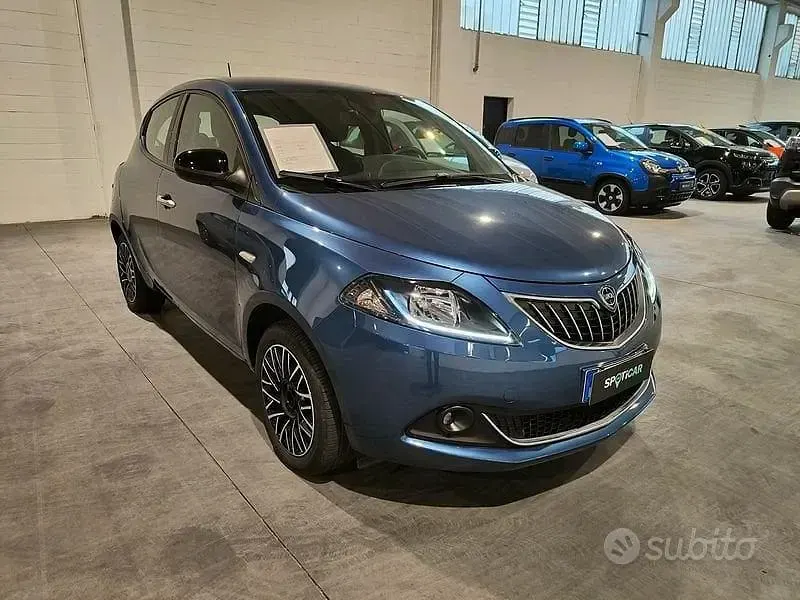 Usata Lancia Ypsilon S 69 CV (50 kW) 2024 Blu Utilitaria