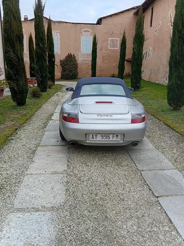 Usata Porsche 911 Carrera Cabriolet 300 CV (220 kW) 1999 Grigio Cabrio