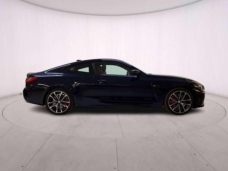 Usata BMW 430 M Sport 286 CV (210 kW) 2023 Frozen tanzanite blue Coupé