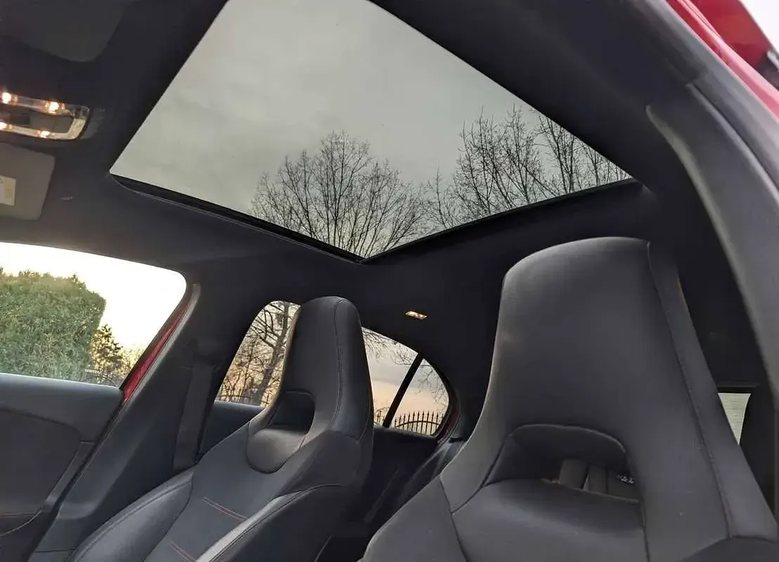 Usata Mercedes A180 Business 136 CV (100 kW) 2018 Rosso Berlina