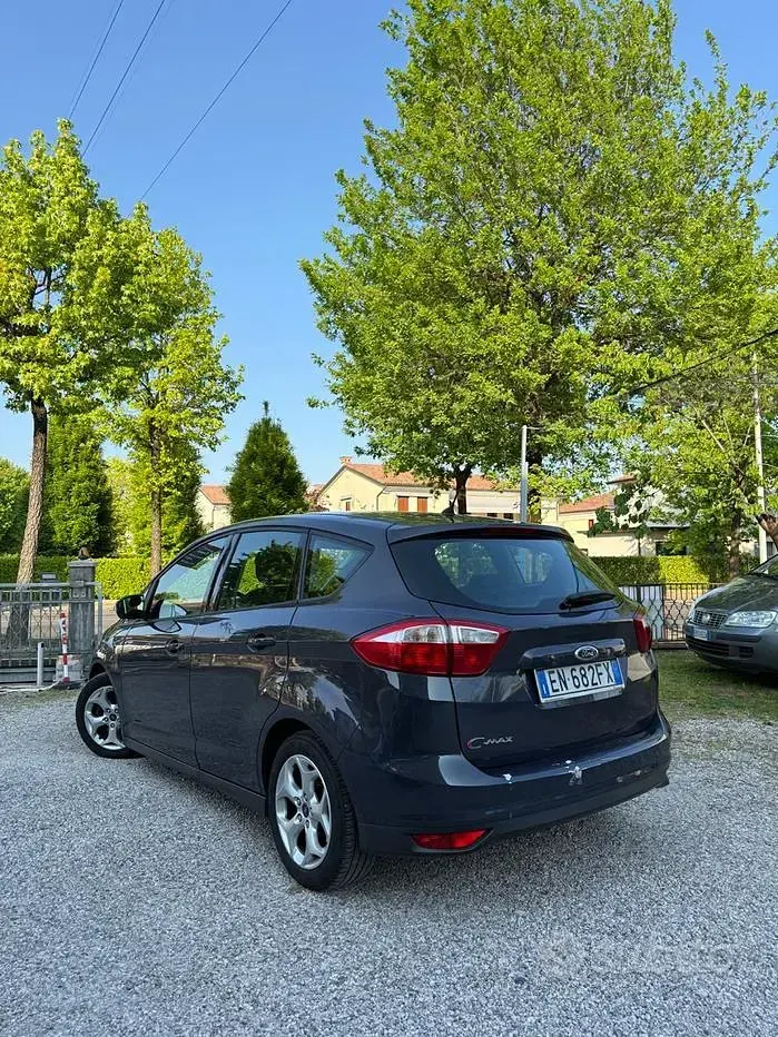 Usata Ford C-MAX 115 CV (84 kW) 2012 Grigio Monovolume