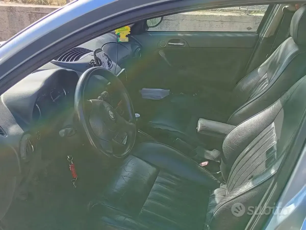 Usata Alfa Romeo 147 116 CV (85 kW) 2005 Utilitaria