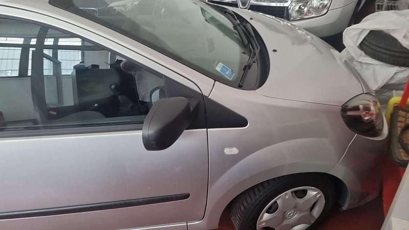 Usata Renault Twingo 72 CV (52 kW) 2010 Utilitaria