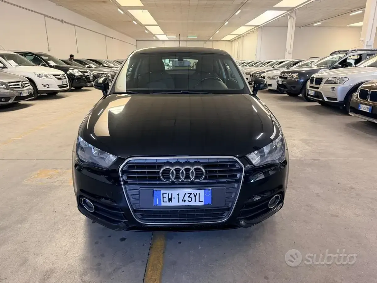 Usata Audi A1 Attraction 105 CV (77 kW) 2014 Nero Utilitaria