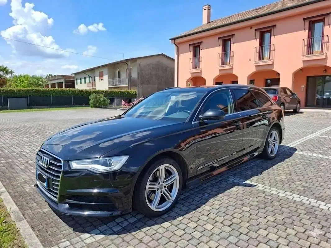 Usata Audi A6 150 CV (110 kW) 2017 Nero Station wagon