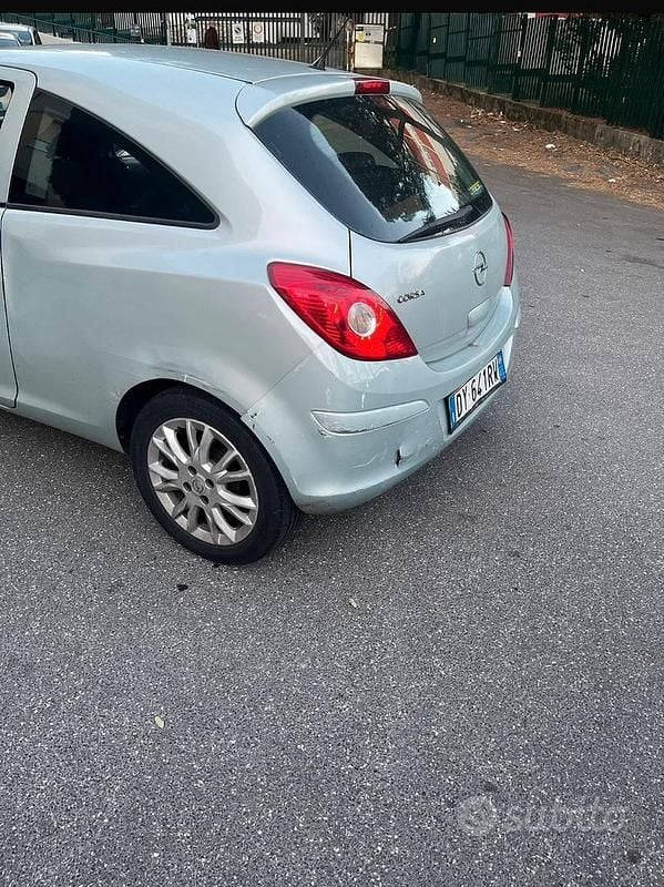 Occasion Opel Corsa 80 ch (58 kW) 2009 Gris Berline