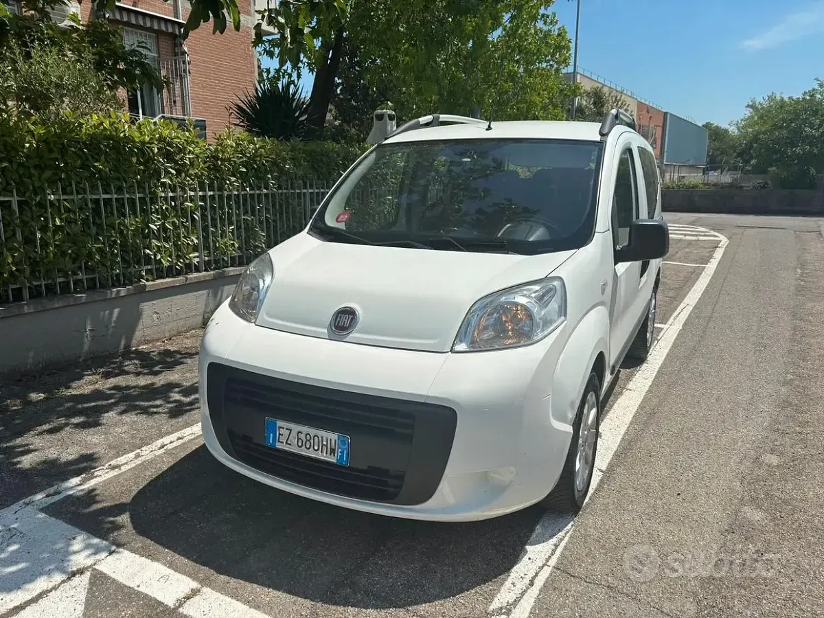 Usata Fiat Qubo Trekking 75 CV (55 kW) 2015 Bianco Monovolume