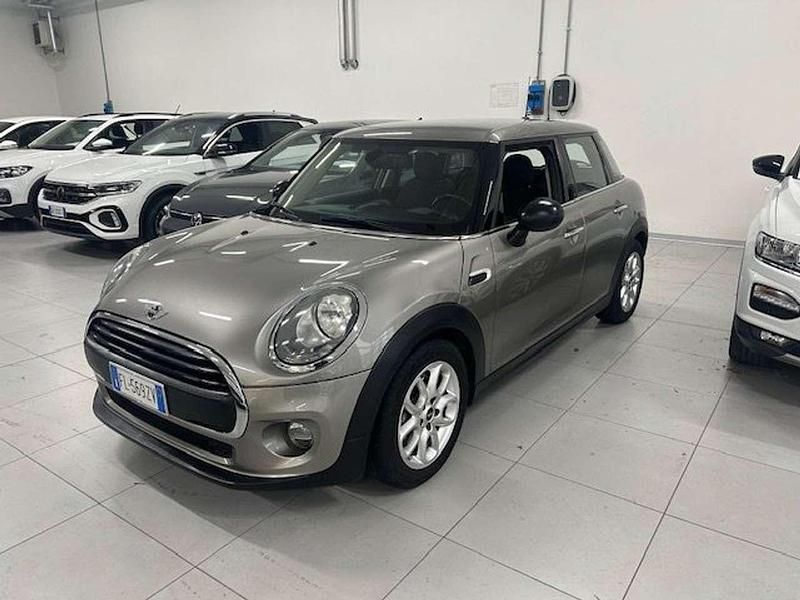 Grigio Usata 2017 Mini ONE Due volumi | 13.700 € (Ottimo prezzo) - Immagine 1/4