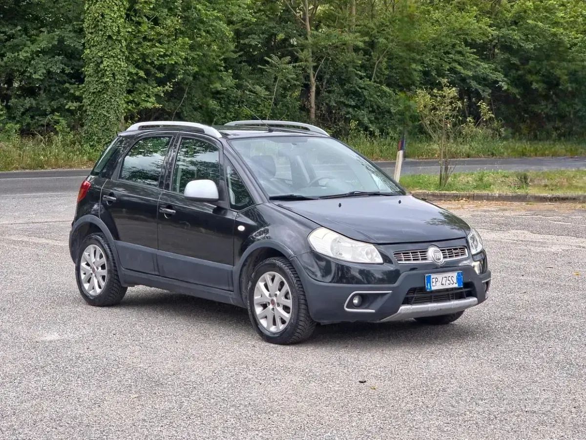 Usata Fiat Sedici Emotion 135 CV (99 kW) 2012 SUV