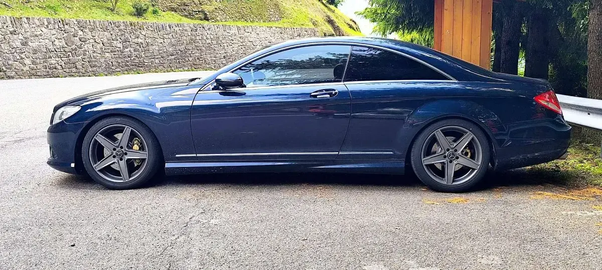 Usata Mercedes CL500 387 CV (284 kW) 2009 Blu/azzurro Coupé