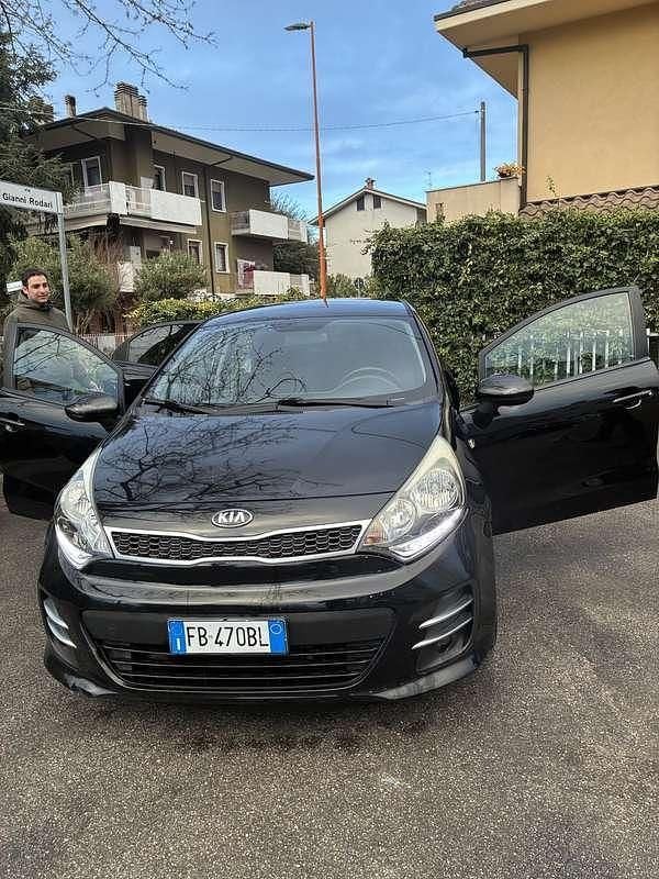 Usata Kia Rio 75 CV (55 kW) 2016 Utilitaria