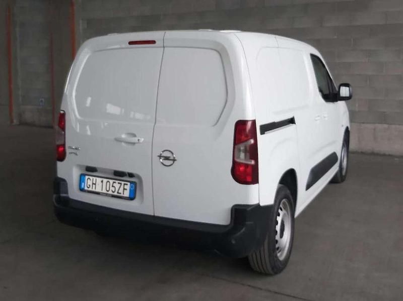 Occasion Opel Combo Edition 131 ch (96 kW) 2022 Blanc Monospace