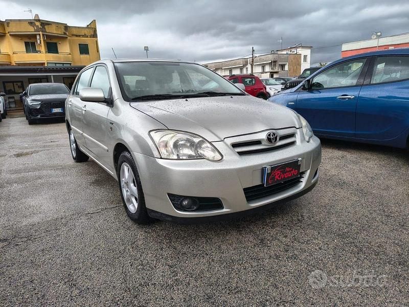 Usata Toyota Corolla Sol 90 CV (66 kW) 2006 Grigio Berlina