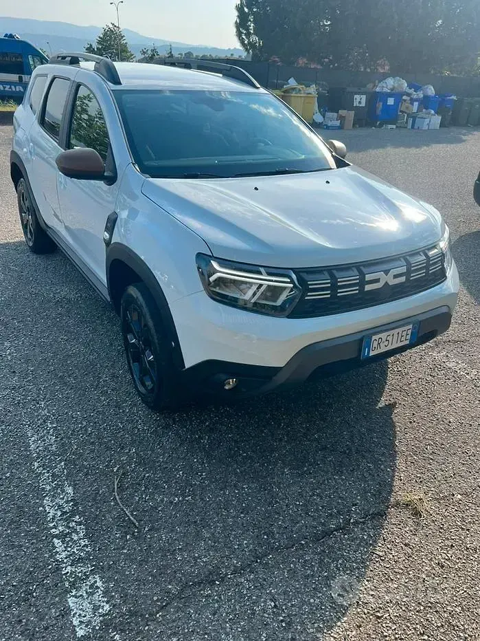 Usata Dacia Duster 101 CV (74 kW) 2023 Bianco SUV