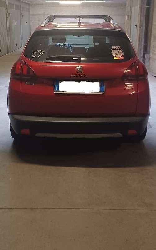 Usata Peugeot 2008 Allure 99 CV (72 kW) 2016 Rosso SUV