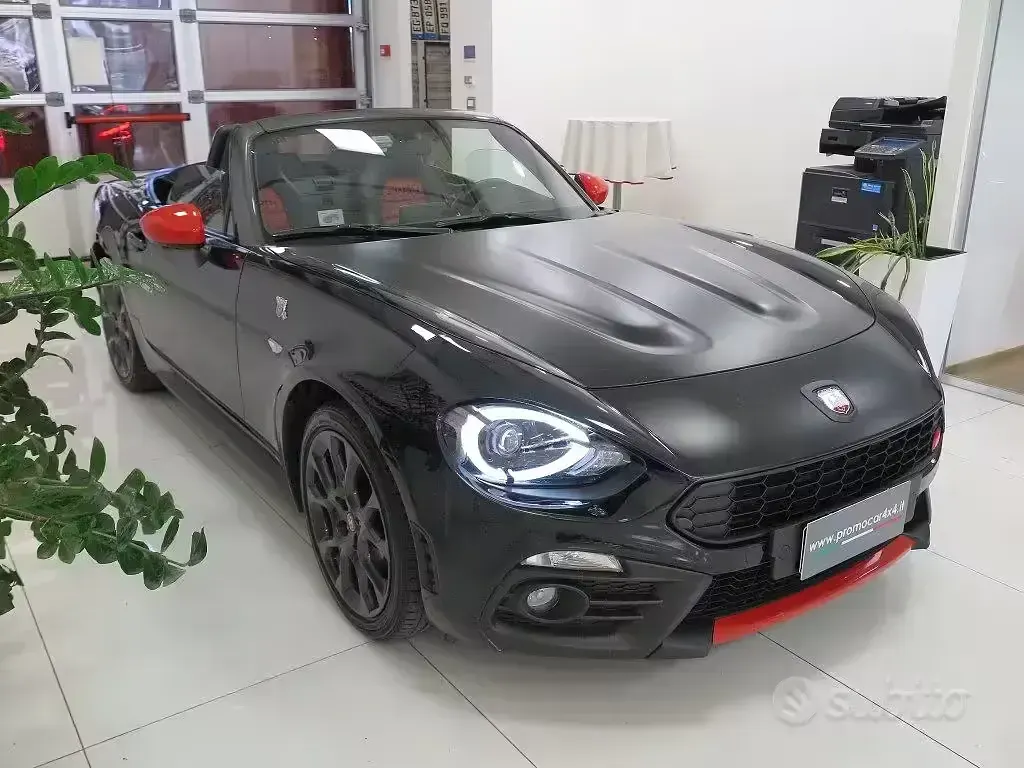 Usata Abarth 124 Spider 170 CV (125 kW) 2017 Nero Cabrio