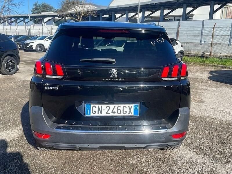 Occasion Peugeot 5008 Allure 131 ch (96 kW) 2023 Noir SUV
