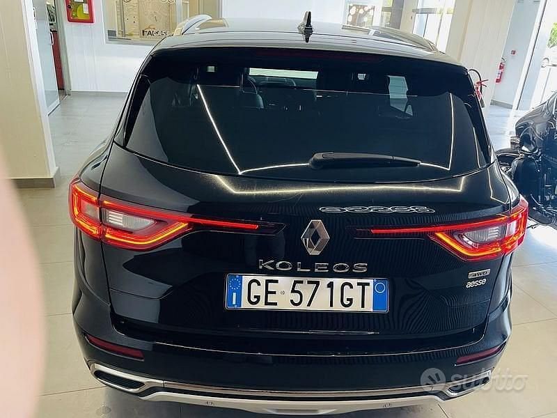 Käytetty Renault Koleos 184 HP (135 kW) 2021 Musta Katumaasturi