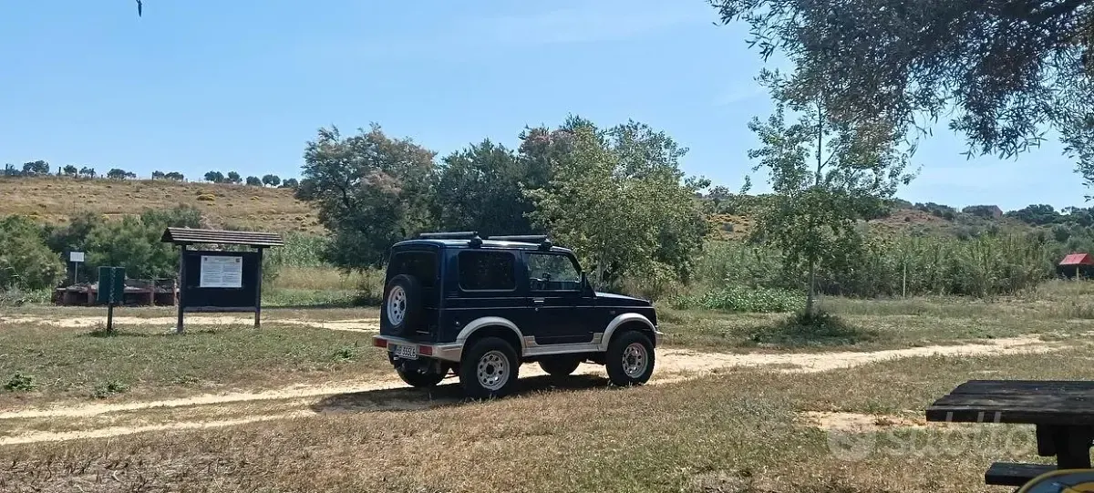 Usata Suzuki Samurai 69 CV (50 kW) 1998 Bluazzurro SUV
