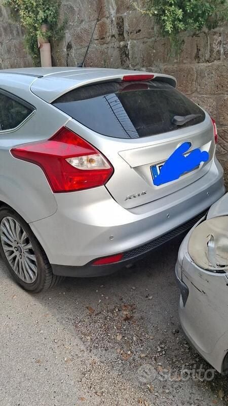 Usata Ford Fusion 101 CV (74 kW) 2011 Grigio Utilitaria