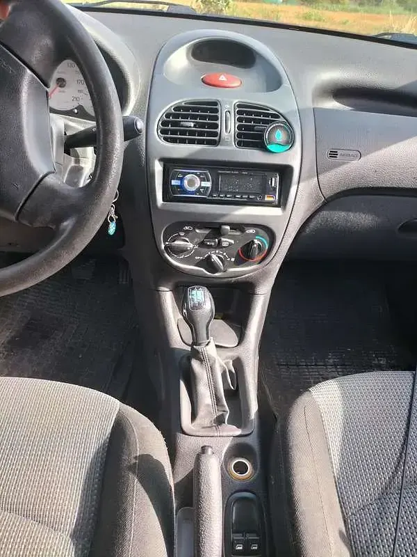 Usata Peugeot 206 60 CV (44 kW) 2004 Berlina